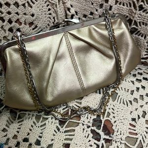 RETRO GOLD LAMÉ CLUTCH WITH THREE TONE HIDDEN CHAIN SUPER CUTE